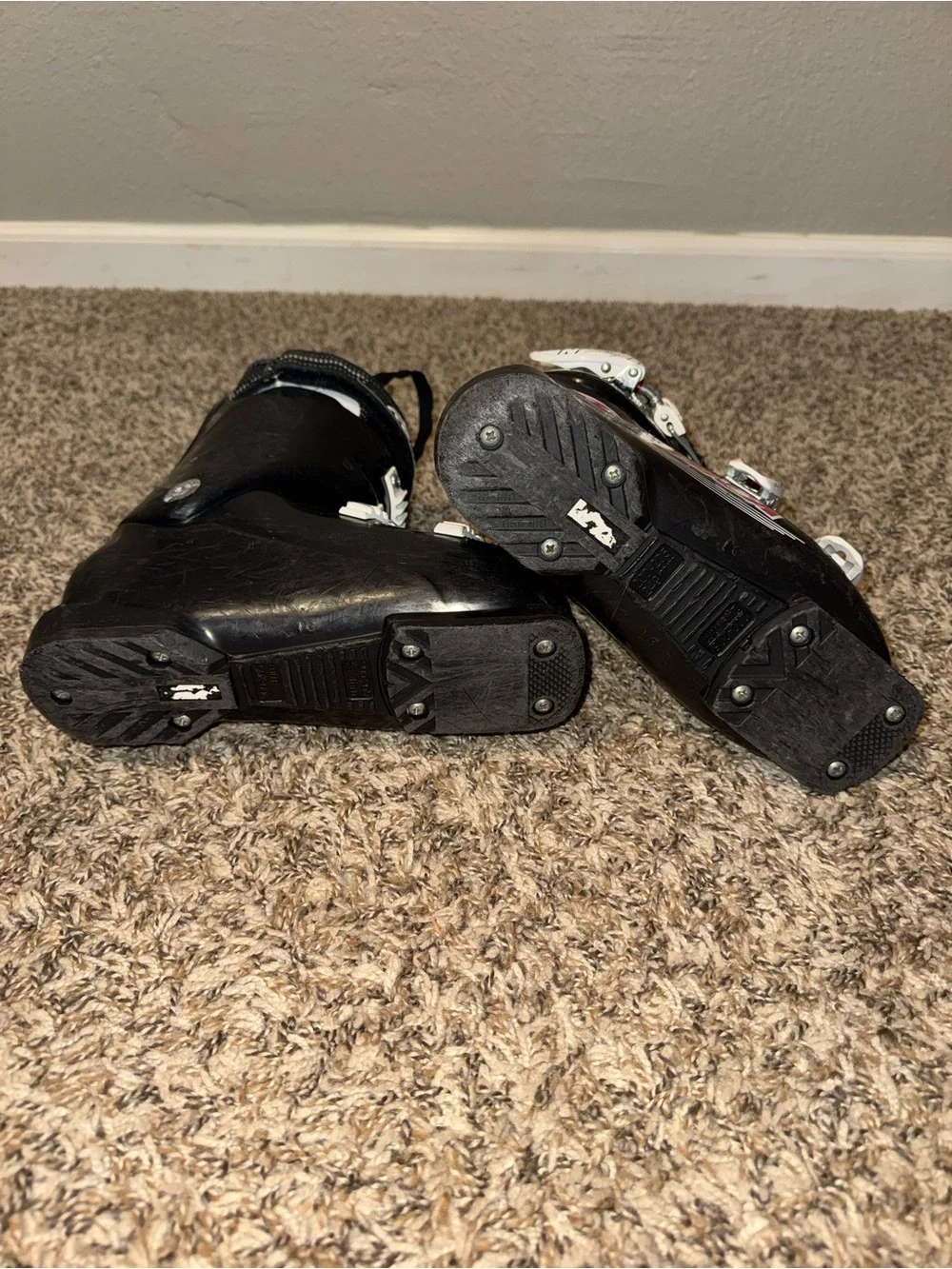 Nordica Dobermann youth/juniors ski boots Mondo 20-20.5